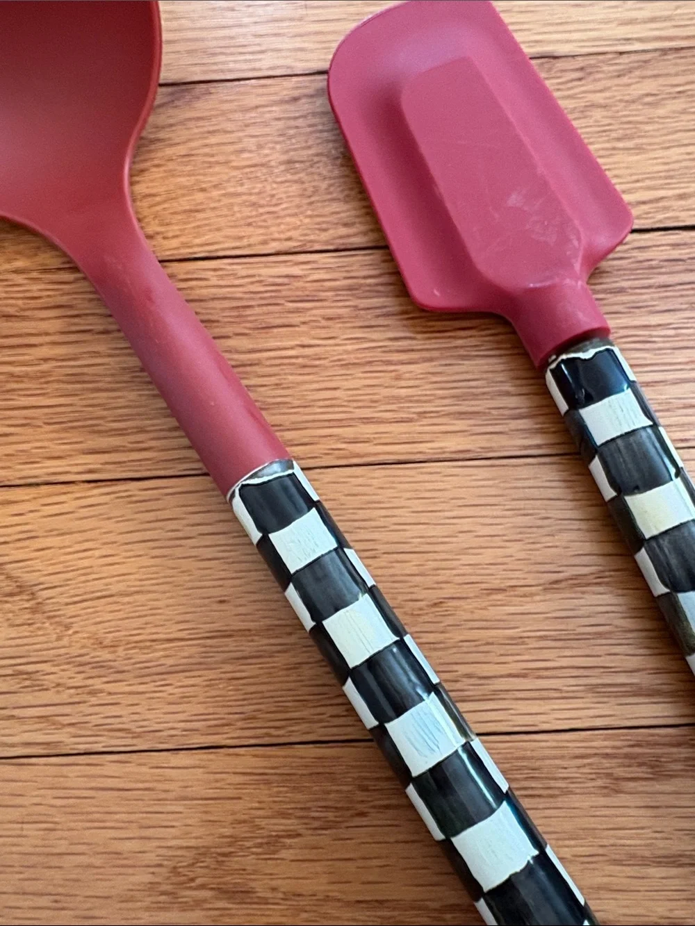 MacKenzie-Childs RETIRED courtly check utensil set